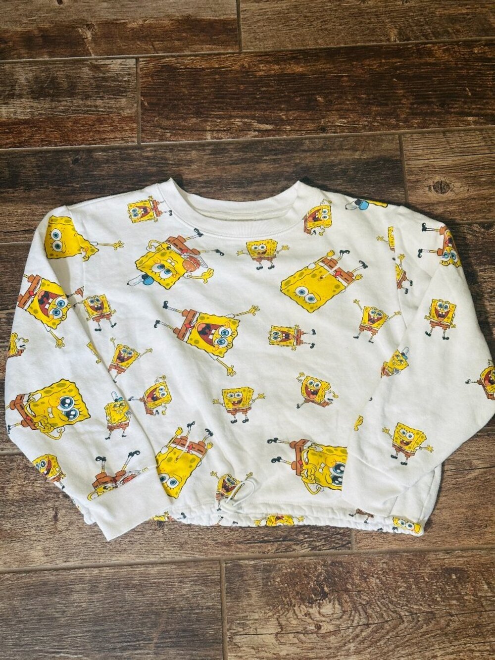 Juniors SpongeBob SquarePants By Nickelodeon White/Yellow Sweatshirt Medium